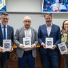 Lanzamiento de "Fotoperiodismo Deportivo" desde la sede del COE